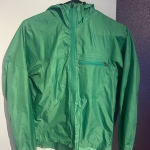 Marmot Women’s Vibrant Green Windbreaker